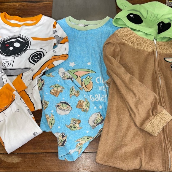 Star Wars Blue and Brown Footie Pajamas bundle - Picture 1 of 14